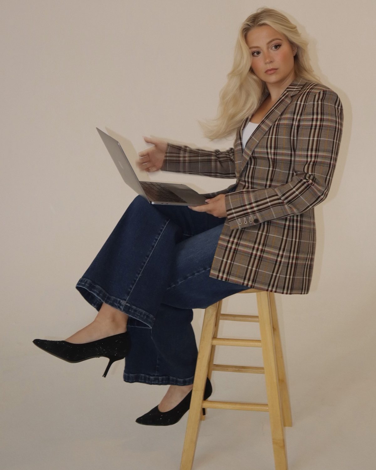 Ella Bailey in the studio
